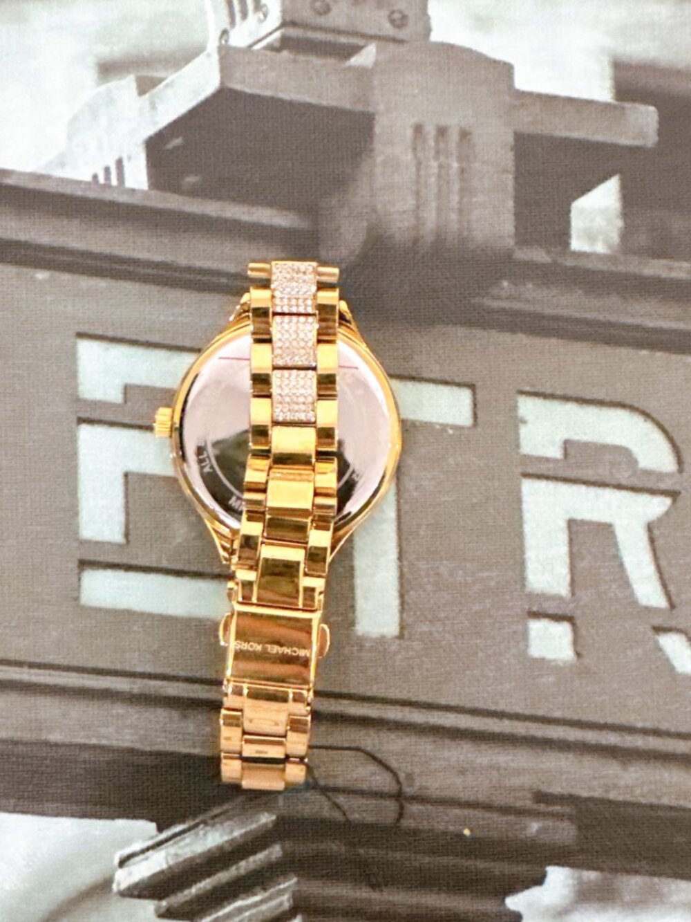 Michael Kors MK3632 Pavé Gold-Tone Watch - Picture 5 of 6